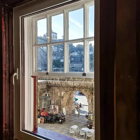 World Heritage Flat With River View * Oporto